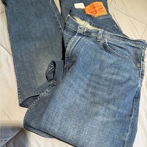 Levi's Women's Straight Leg Blue Jeans